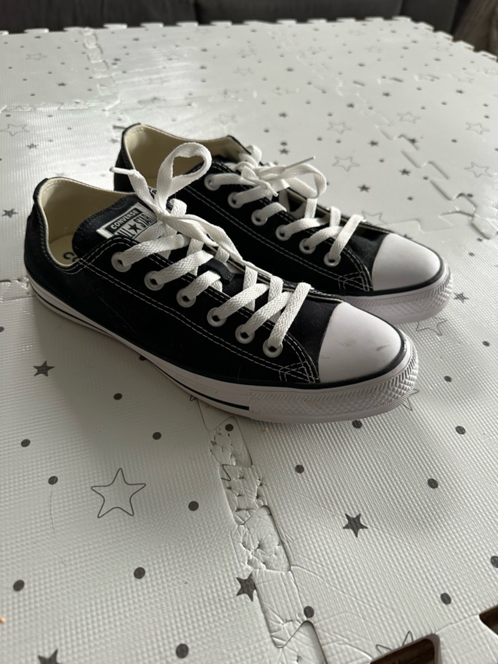 BRAND NEW Converse Women’s Chuck Taylor All Star Low Top Sneakers - Black